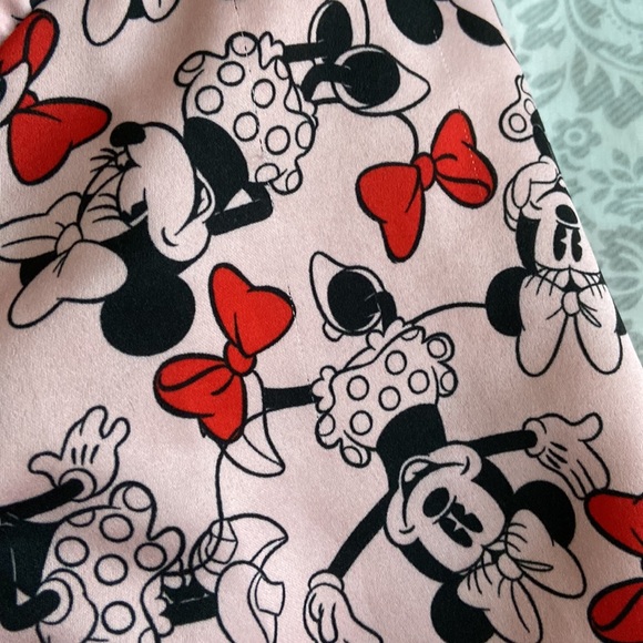 Disney’s girl’s Minnie Mouse bomber jacket - Picture 5 of 6